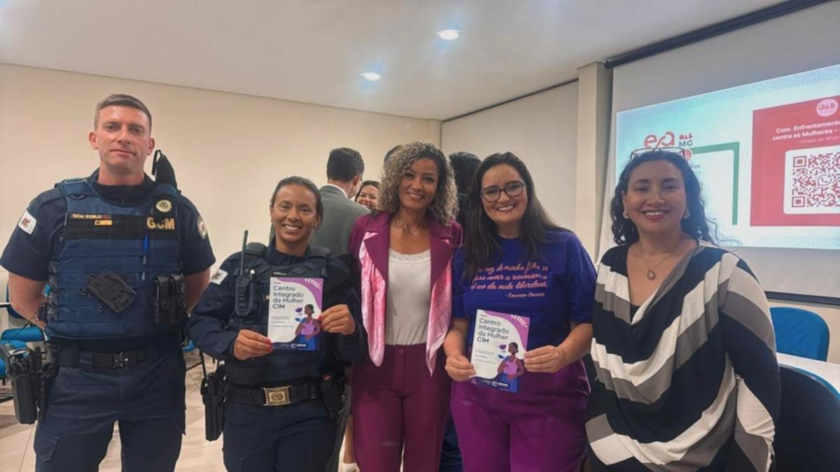 Integrantes da Patrulha Maria da Penha da Guarda Civil Municipal de Uberaba participam de curso ao lado de especialistas de Belo Horizonte e representantes de instituições parceiras (Foto/Divulgação)