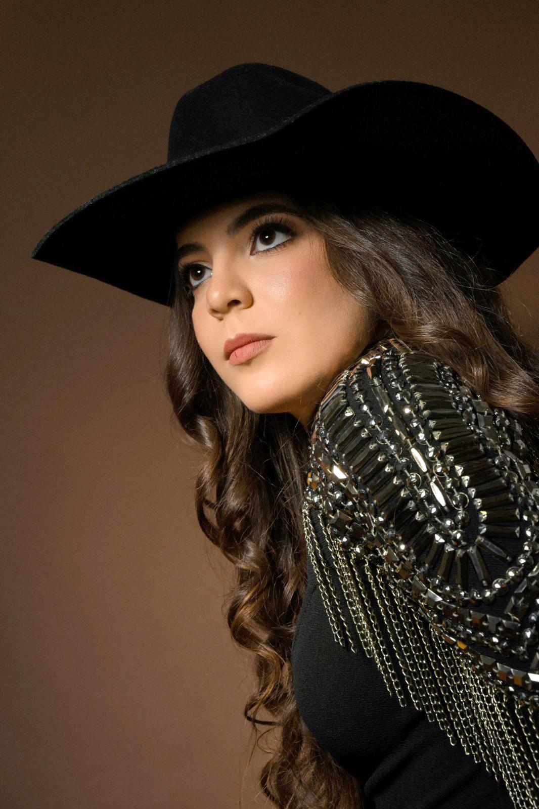 Maristela Beatriz Silva Naves em ensaio de 15 anos com o expert Alysson Oliveira (Foto/Alysson Oliveira)