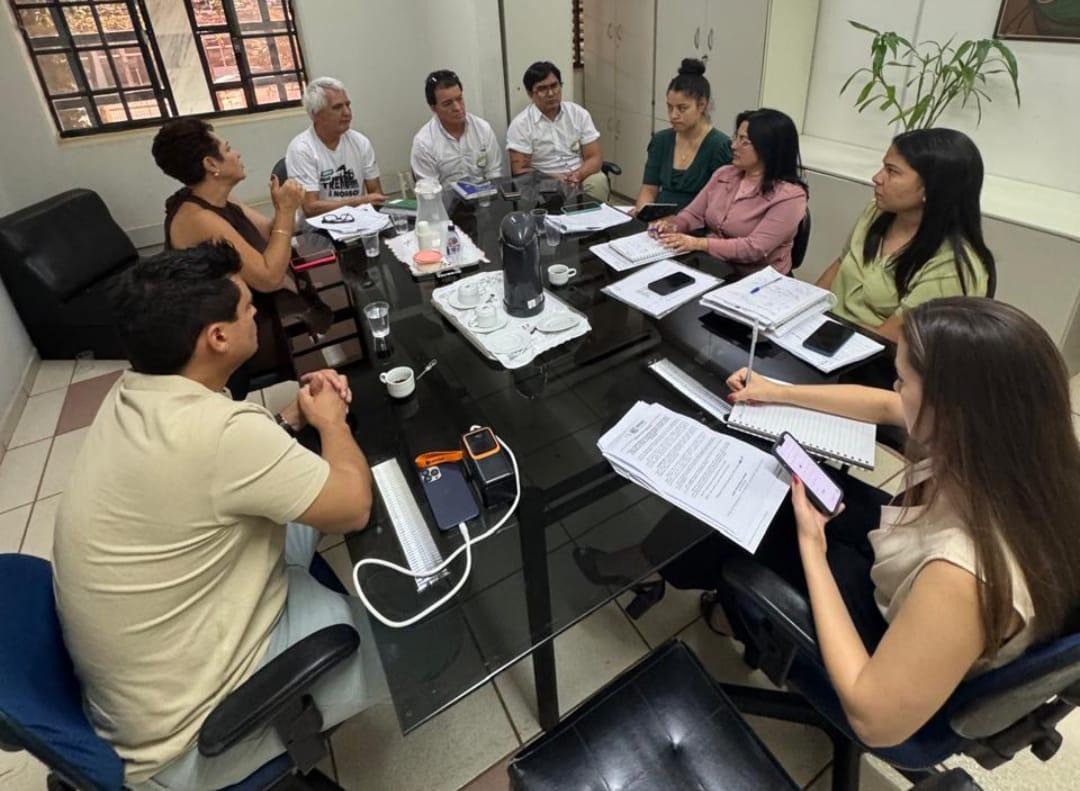 Reunião sacramenta acordo de envio de projeto de incentivo aos profissionais da Saúde (Foto/Divulgação)