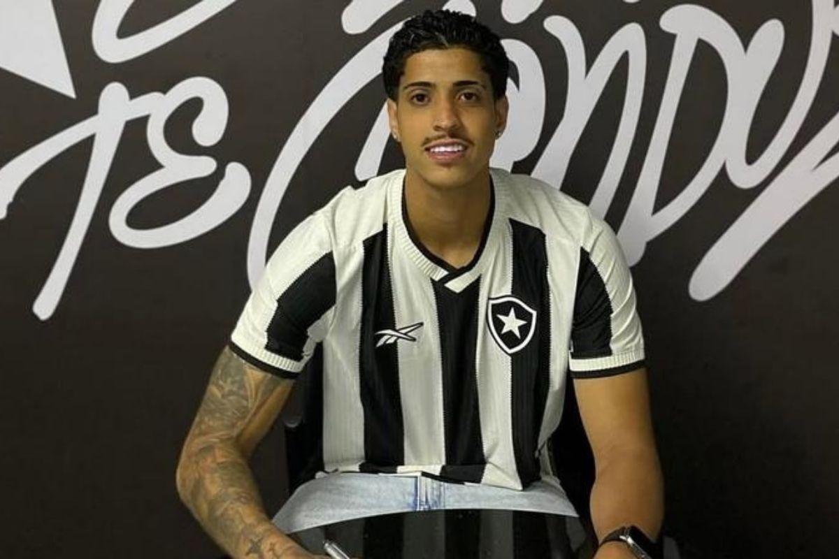 Bruno França chega do futebol português e já pode ser utilizado no próximo Campeonato Carioca (Foto/Reprodução)