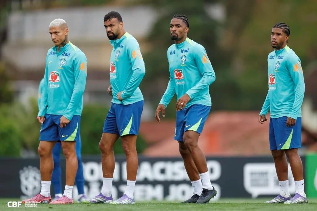 Seleção não teve folga neste domingo e treinou duro para o jogo contra a Bolívia (Foto/Rafael Ribeiro/CBF)