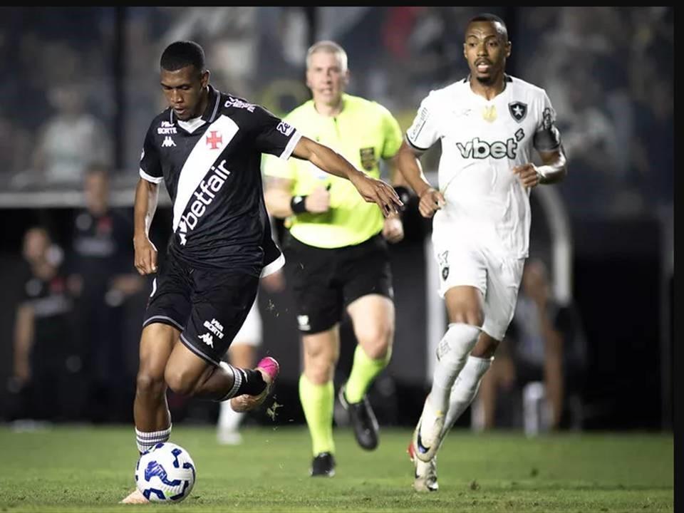 Botafogo recebe o Vasco no “Nilton Santos”. Quem vencer avança na Copa do Brasil (Foto/Matheus Lima/CRVG)