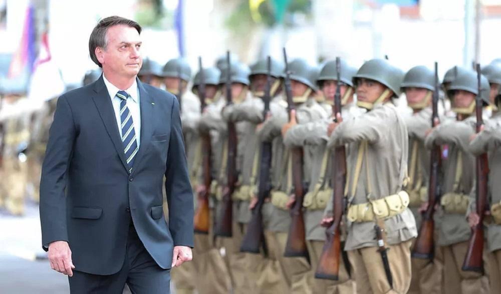 Bolsonaro e outros quatro militares podem ter a patente militar cassada pelo Superior Tribunal Militar após condenação por golpe de Estado (Foto/Marcos Corrêa/PR)