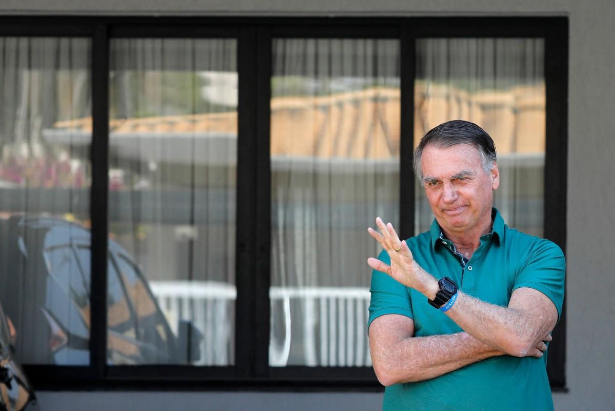 Jair Bolsonaro estava em prisão domiciliar antes de condenação por golpe por ação que envolve articulação de seu filho Eduardo nos EUA (Foto/Sérgio Lima/AFP)