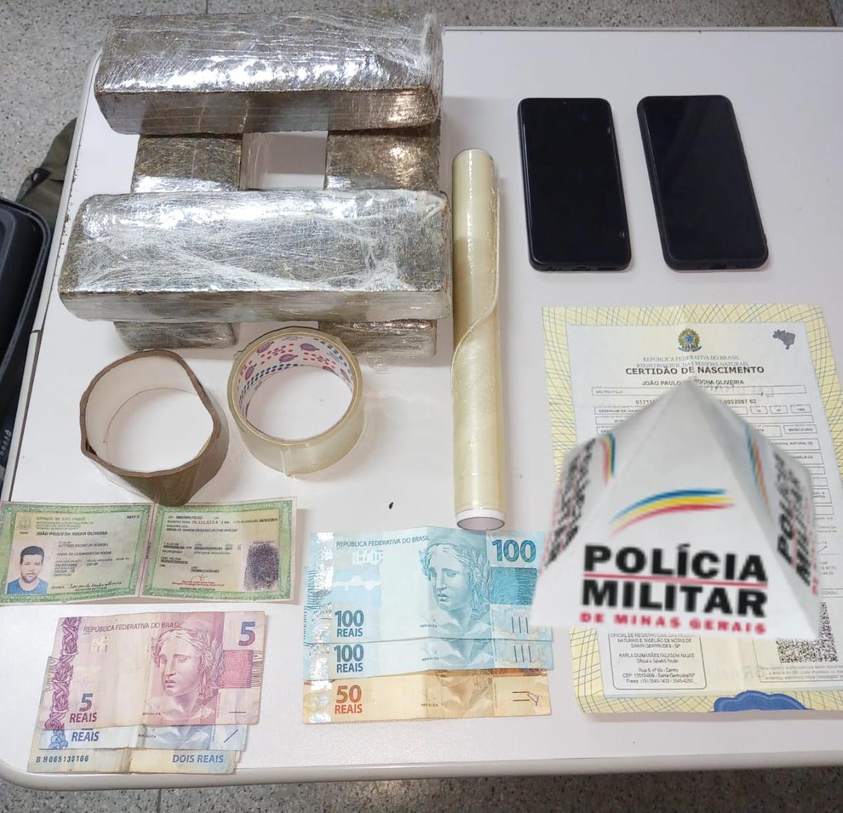 Foragido da Justiça, acusado de tráfico internacional e homicídio, é preso em Uberaba com drogas e documentos falsos. (Foto/Divulgação)
