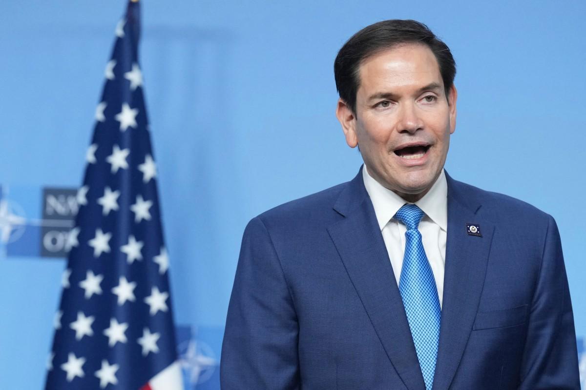 Secretário de Estado dos EUA, Marco Rubio, endurece discurso e promete novas ações contra o Brasil em defesa de Bolsonaro (Foto/Jacquelyn Martin/POOL/AFP)