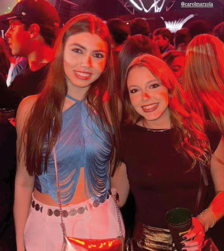 Carol e Duda Marzola marcaram presença na concorrida Festa do Zebu que aconteceu neste fim de semana, a festa movimentou a cidade e trouxe muita gente linda para curtir a balada Uberabense (Foto/Arquivo pessoal)