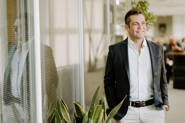 Fabrício Simões é ex-aluno da Agronomia Fazu e comanda a Ubyfol (Foto/Divulgação)