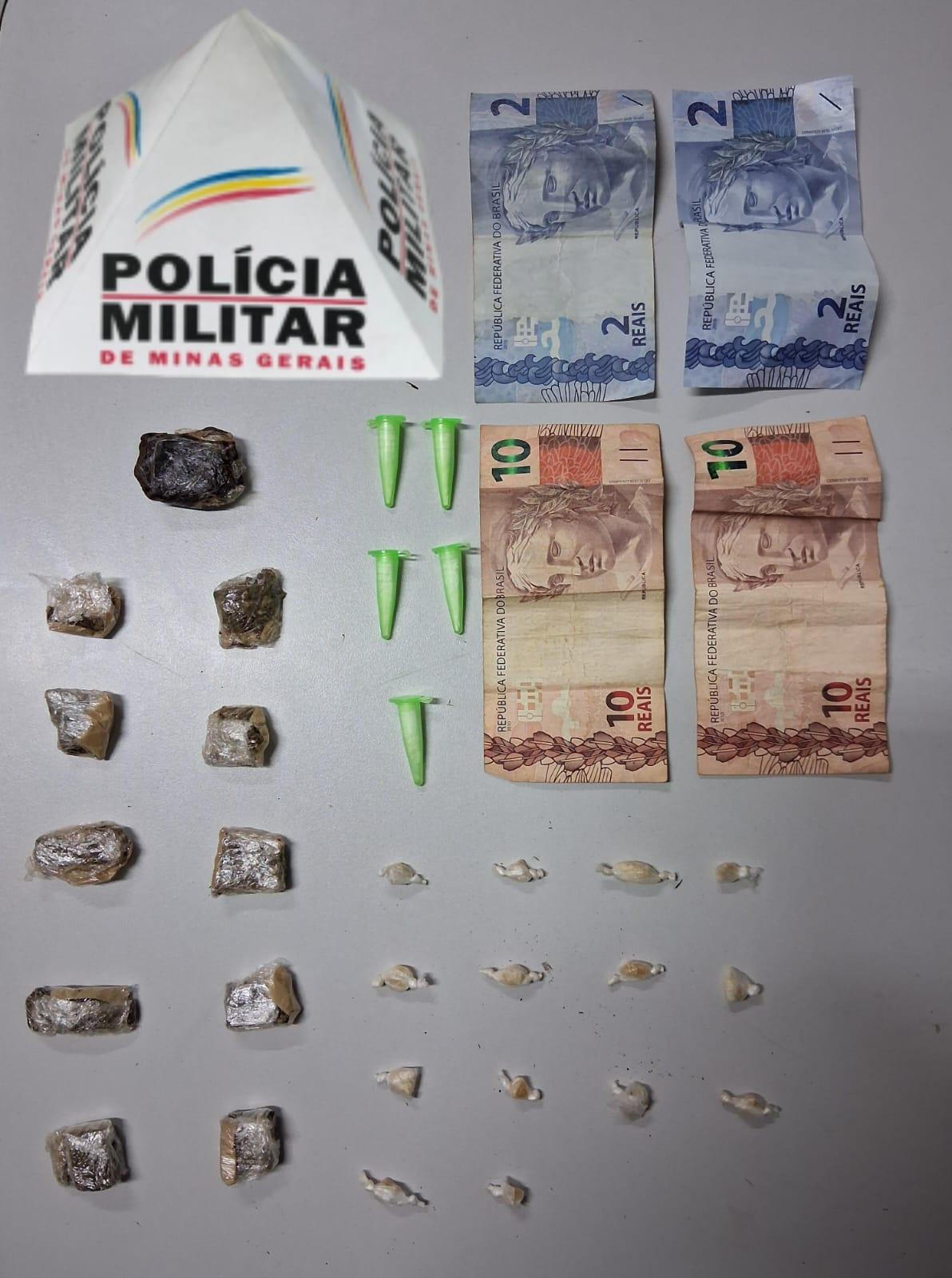 Drogas e dinheiro apreendidos pela PM durante operação no bairro Ilha do Marajó. (Foto/Divulgação)