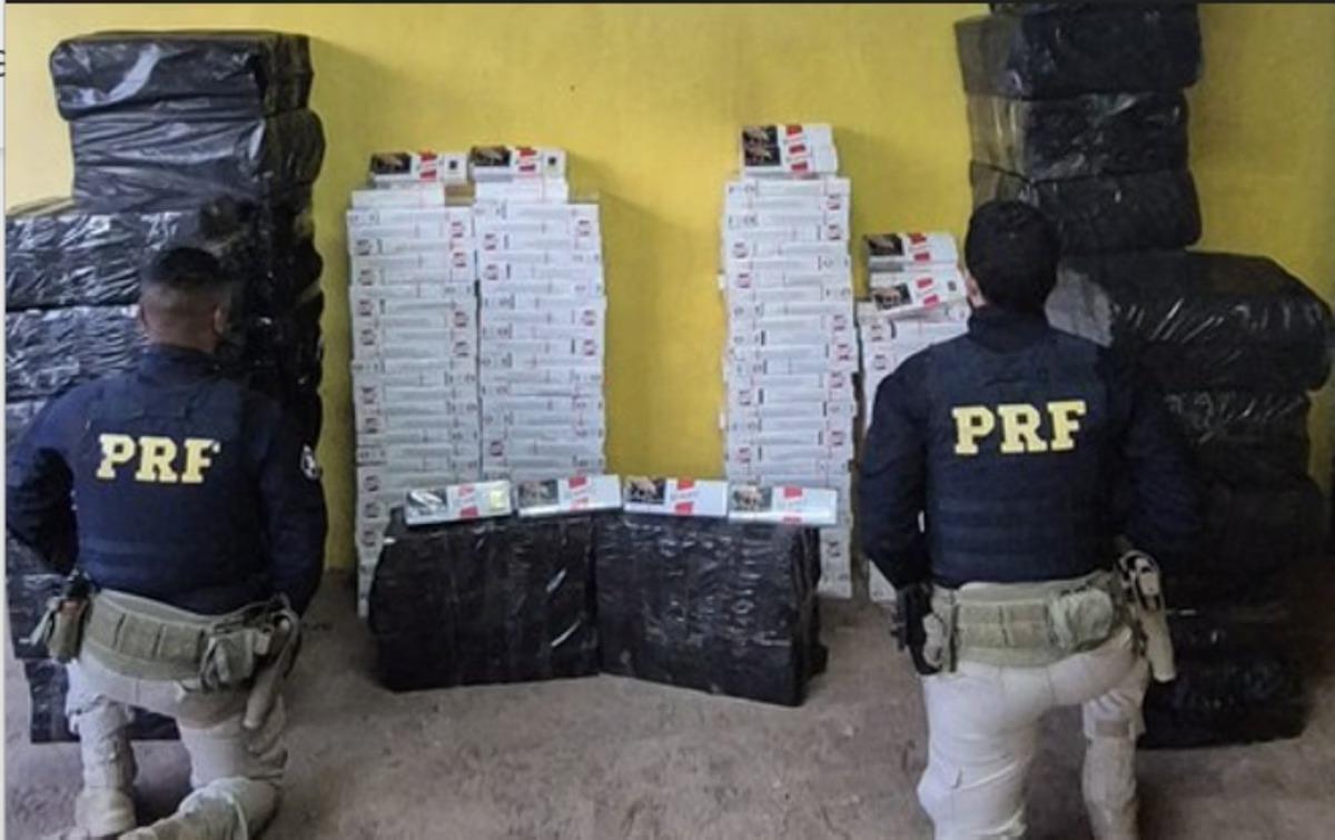 Policiais apreenderam 25 mil maços de cigarros contrabandeados do Paraguai na BR-365 (Foto/Divulgação/PRF)