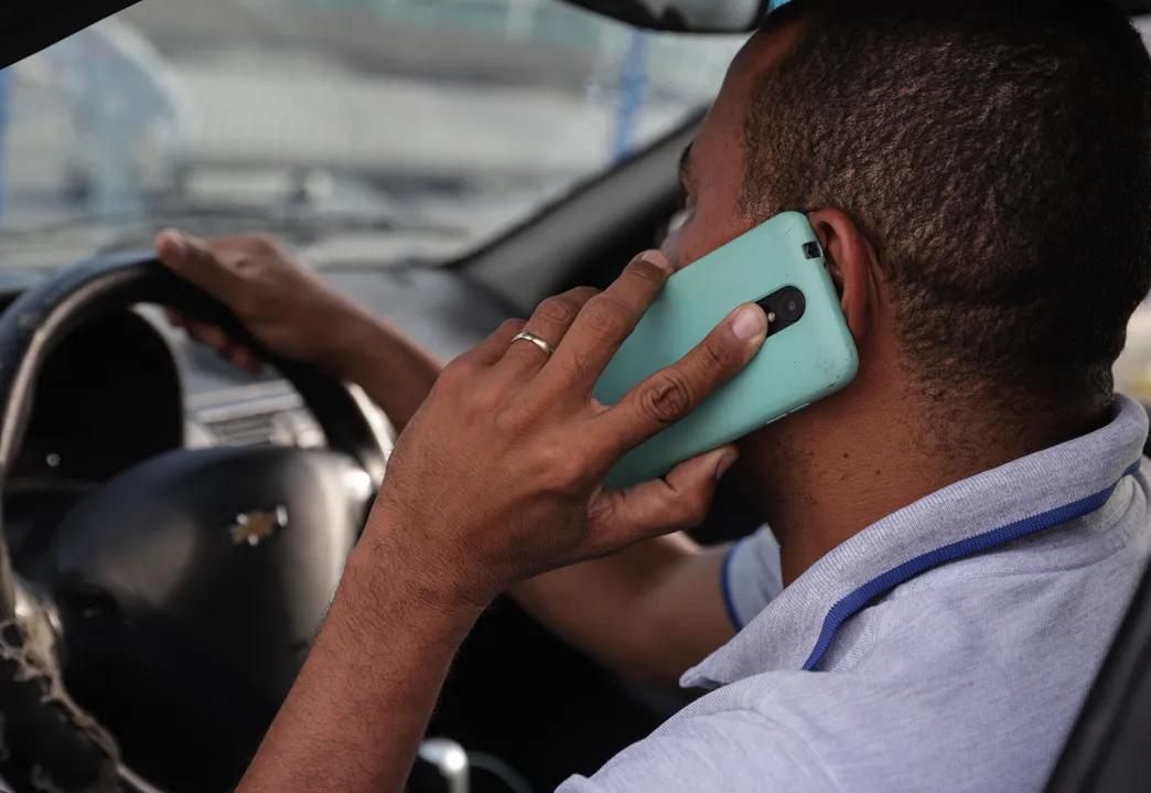 Uso de celular, avanço de sinais e excesso de velocidade estão entre os principais fatores de risco (Foto/Reprodução)