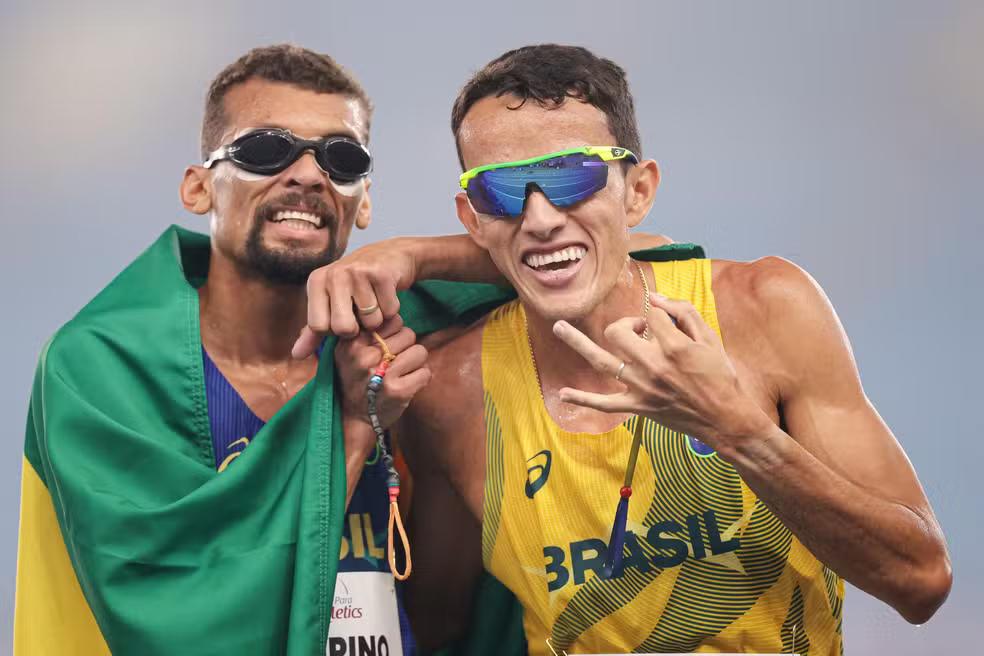 Júlio César Agripino e Yeltsin Jacques festejam dobradinha no Mundial Paralímpico de atletismo (Foto/Cris Mattos/CPB)