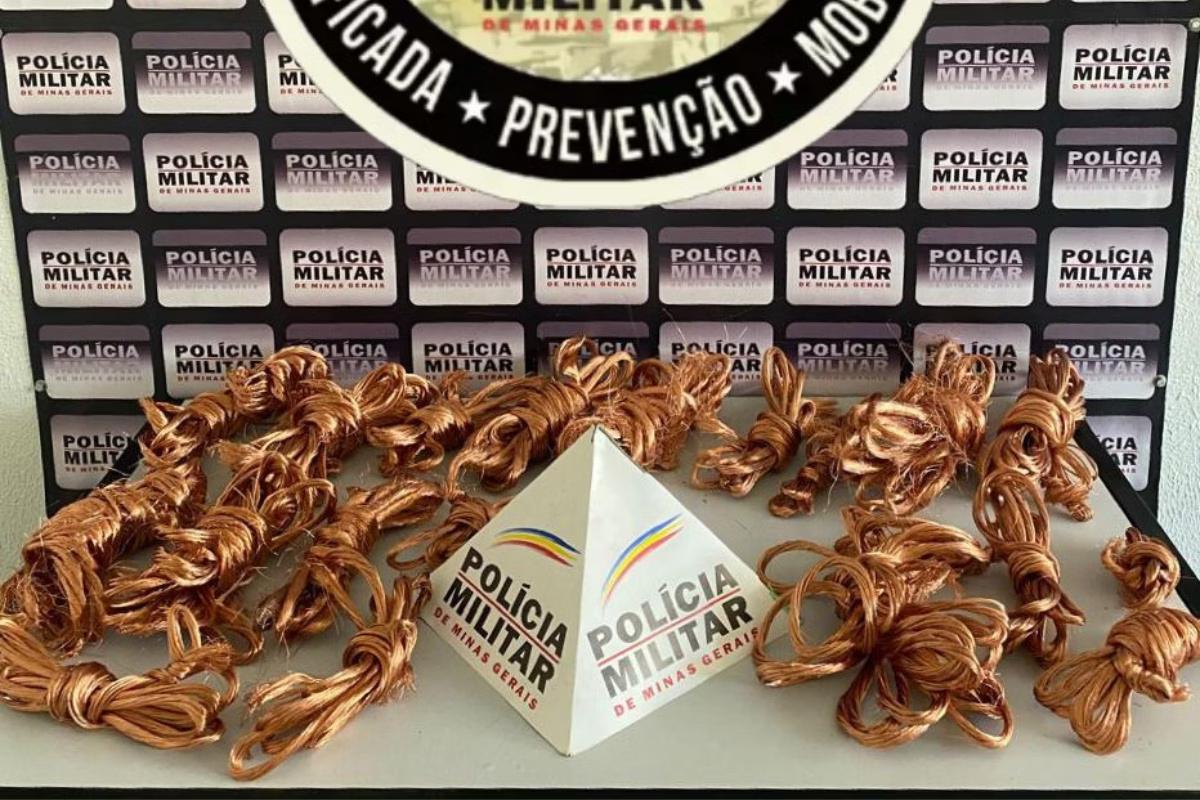 Imagens de fios de cobre apreendidos durante uma operação da PMMG (Foto/PMMG/Divulgação)