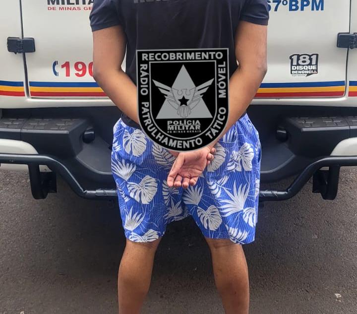 Homem é preso suspeito de estupro de vulnerável após denúncia no bairro Laranjeiras, em Uberaba. (Foto/Divulgação/PMMG)