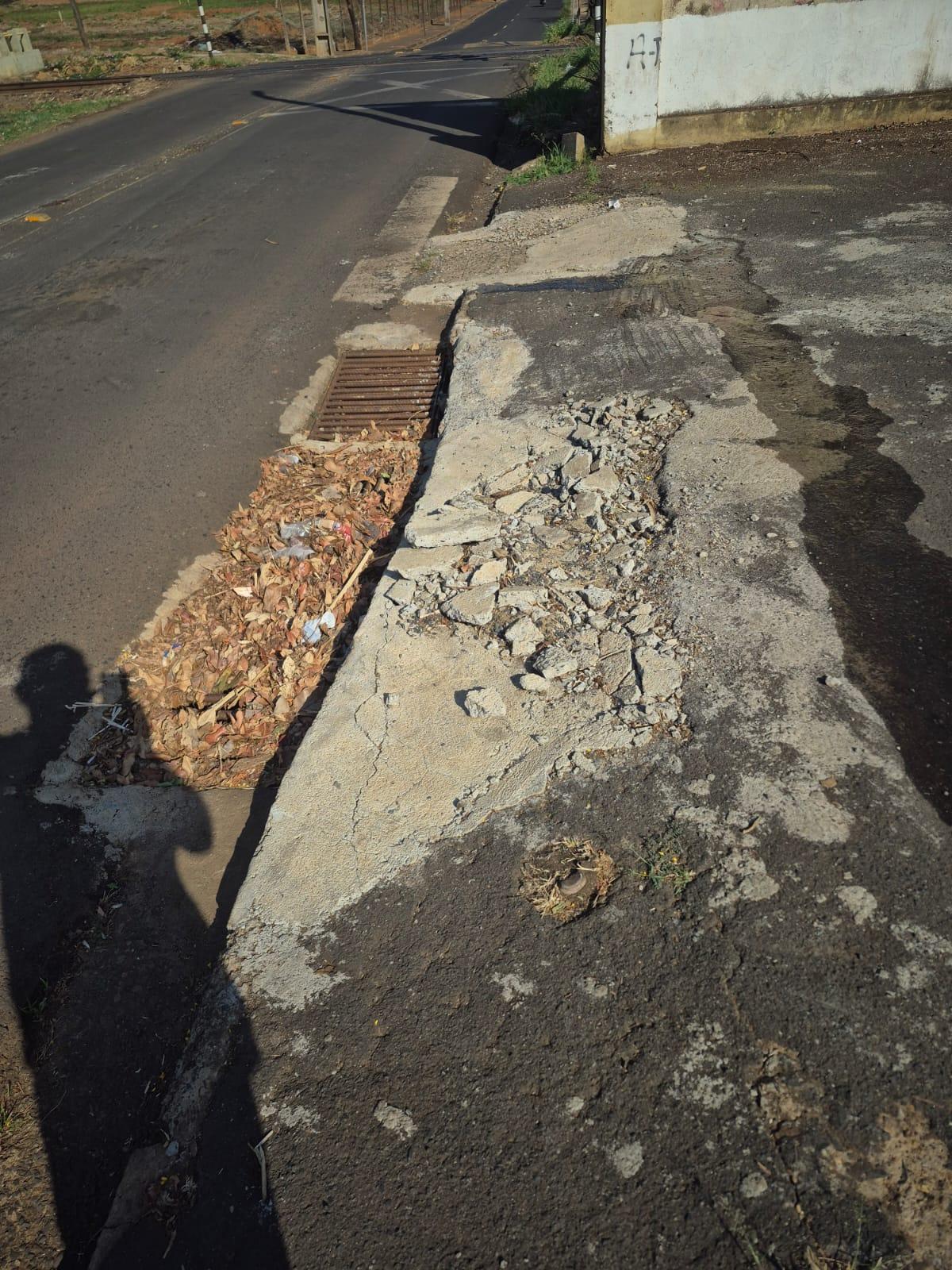 Segundo relatos, o problema foi causado por um trator de esteira que teria permanecido no local por alguns dias (Foto/Reprodução)