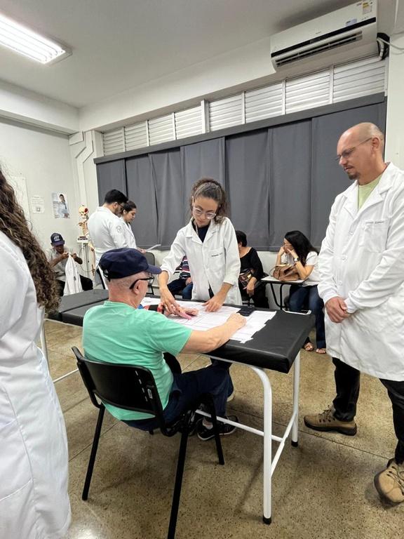O projeto promove treinos motores específicos por meio da execução repetitiva e progressiva de tarefas com objetivo funcional (Foto/Divulgação)