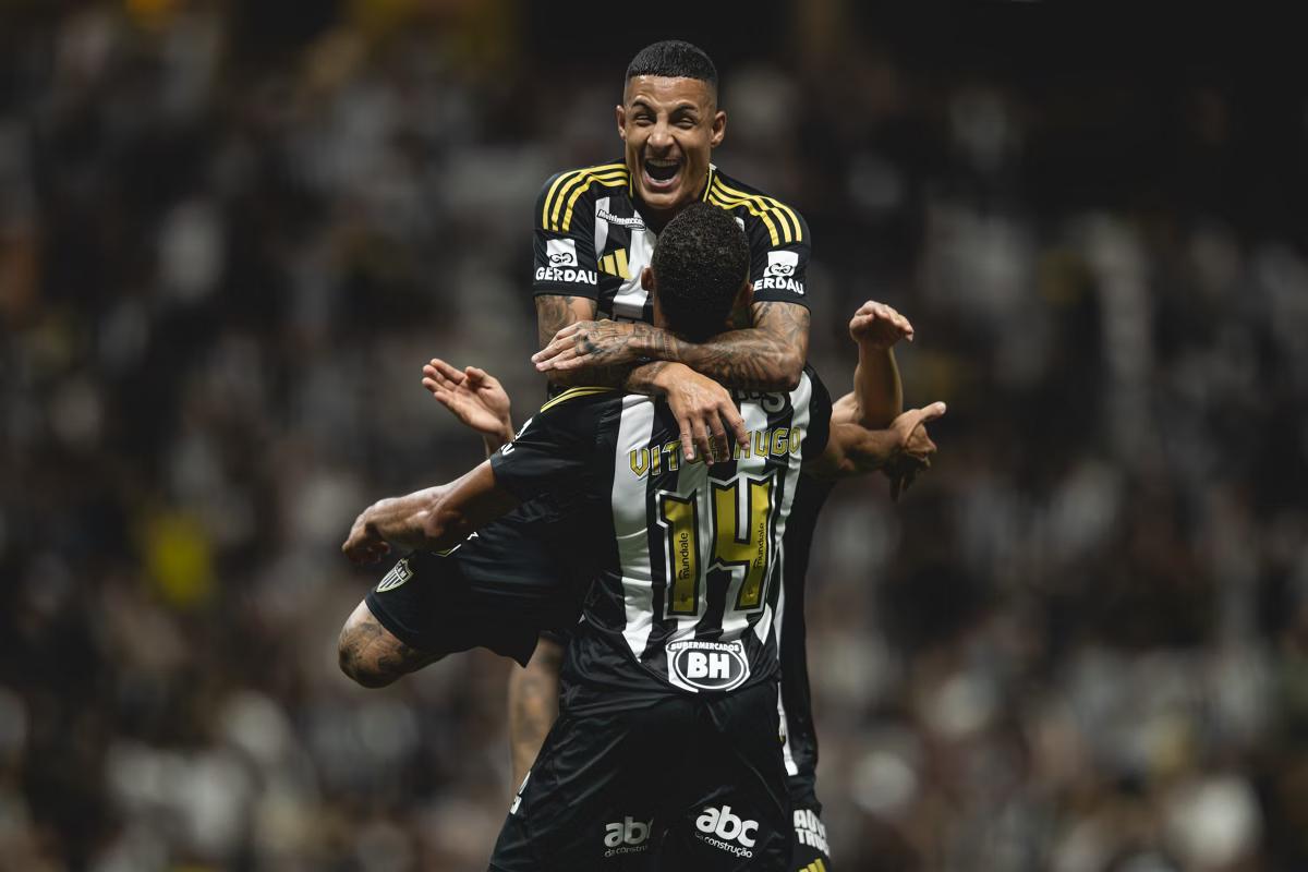 Jogadores celebram gol do Galo na Arena MRV (Foto/Pedro Souza)