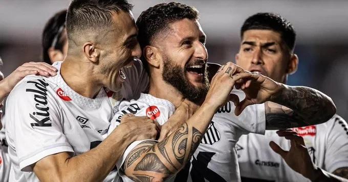 Zé Rafael comanda atuação de gala, e Peixe quebra tabu contra o Corinthians (Foto/Santos FC)