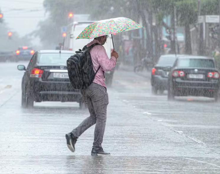 O volume acumulado de chuva previsto para o período varia entre 20 e 30 milímetros, com maior concentração no sábado (18) (Foto/Reprodução)