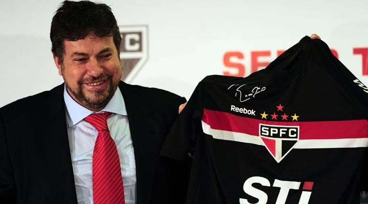 Presidente Júlio Casares mantêm o São Paulo em alerta nos bastidores (Foto/SPFC)
