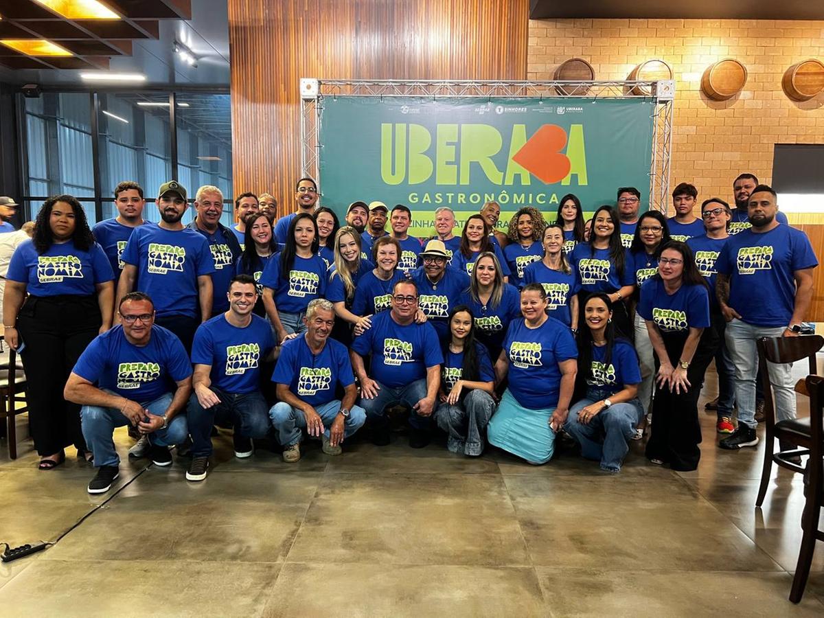 O material reúne 36 restaurantes e bares da cidade, todos participantes do programa Prepara Gastronomia. (Foto/Divulgação)