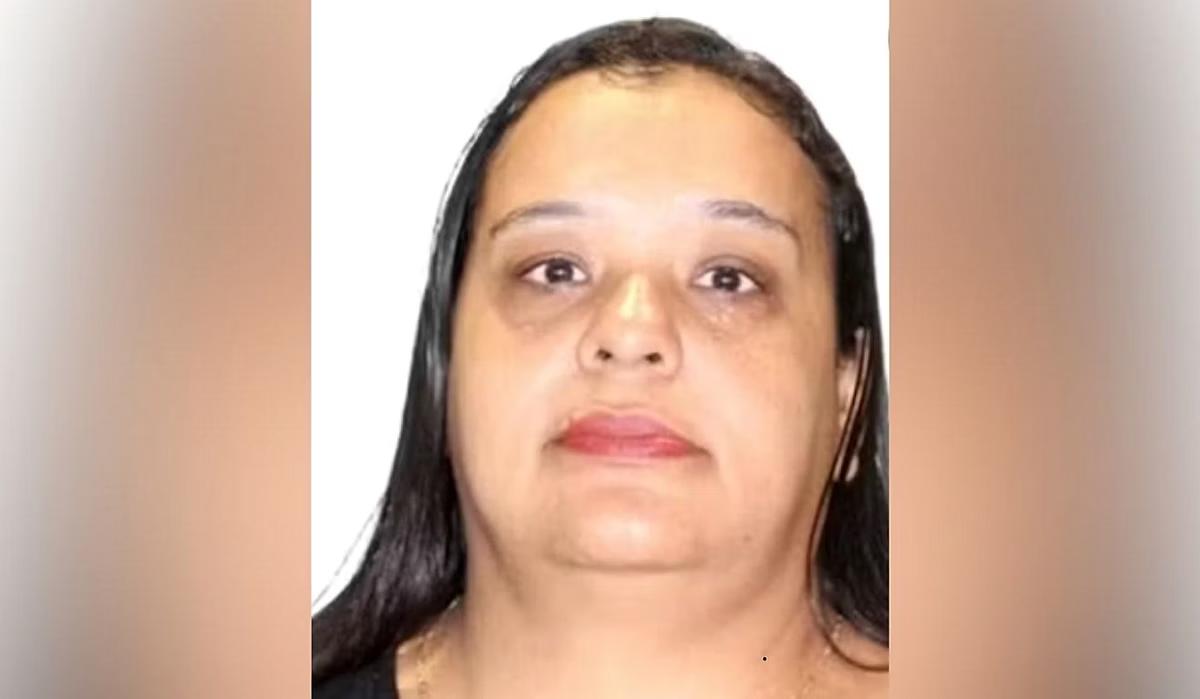 Brasileira Gisele Oliveira, de 40 anos, é investigada pela Polícia Civil de Minas Gerais, suspeita de ter matado cinco filhos por envenenamento e asfixia, e tentado matar outro filho e o marido. (Foto/Reprodução Redes Sociais)