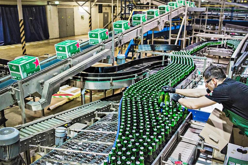 Para viabilizar a instalação, a Prefeitura de Passos aprovou a chamada “Lei Heineken”, sancionada em outubro de 2022, que garante isenção de cerca de R$ 90 milhões em impostos municipais por até 15 anos (Foto/Reprodução)
