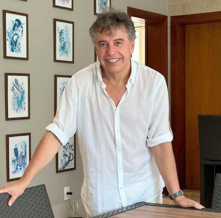 Também nosso abraço ao arquiteto Luciano Martins, sempre brilhando com seus elogiados projetos (Foto/Arquivo pessoal)