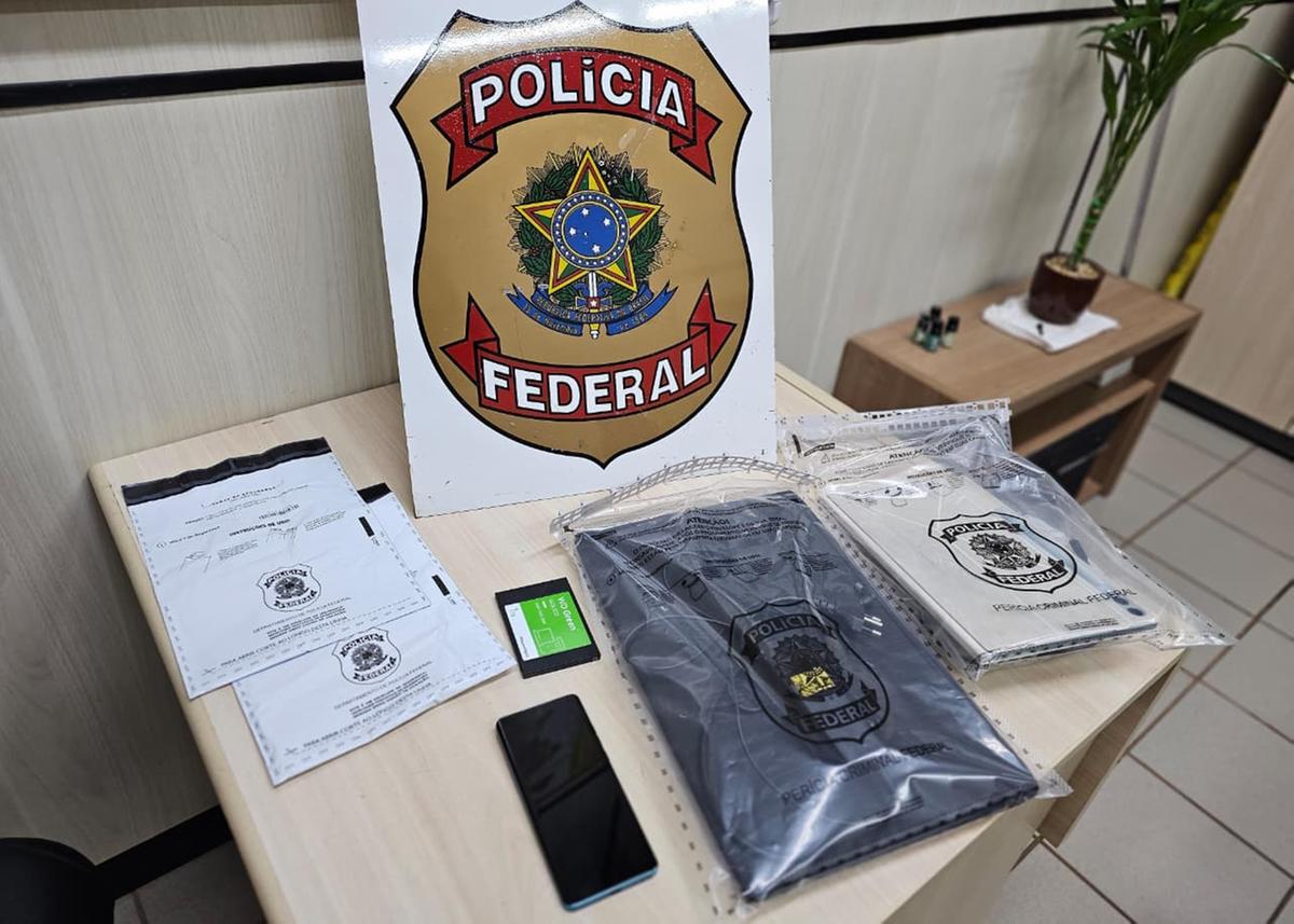 O material recolhido será submetido à perícia criminal para extração e análise de dados, a fim de esclarecer todas as circunstâncias em apuração, identificar possíveis coautores ou partícipes e verificar indícios de outros crimes correlatos (Foto/Divulgação)