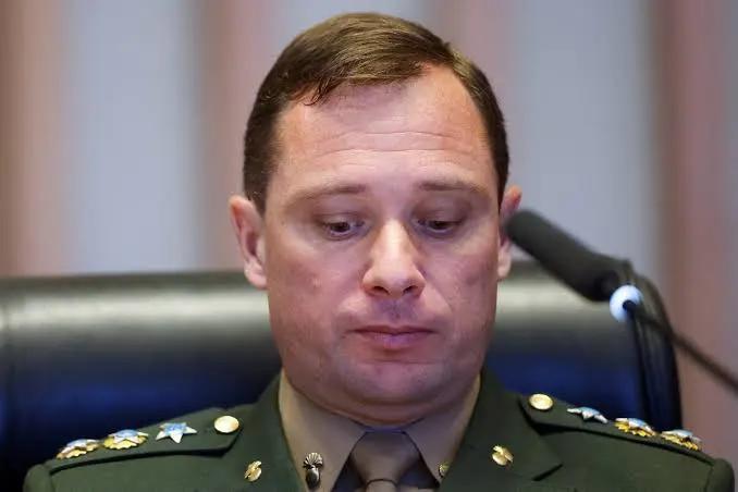 Cid está proibido de usar redes sociais, portar armas ou manter contato com outros investigados pelos atos de 8 de janeiro. Ele também não poderá deixar o país, devendo entregar os passaportes, e precisará se recolher à noite e nos fins de semana (Foto/Reprodução)