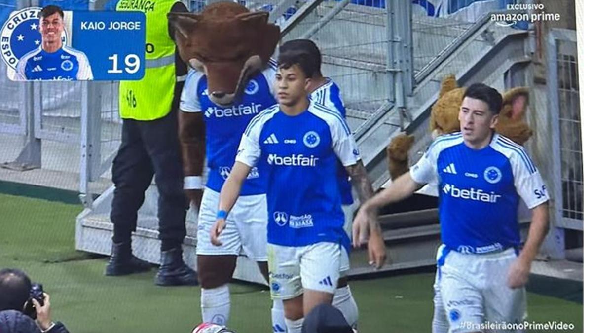 Cruzeiro tenta terceira vitória seguida diante do Fluminense no Mineirão.Kaio Jorge é a esperança de gols para a equipe celeste (Foto/Amazon Prime)