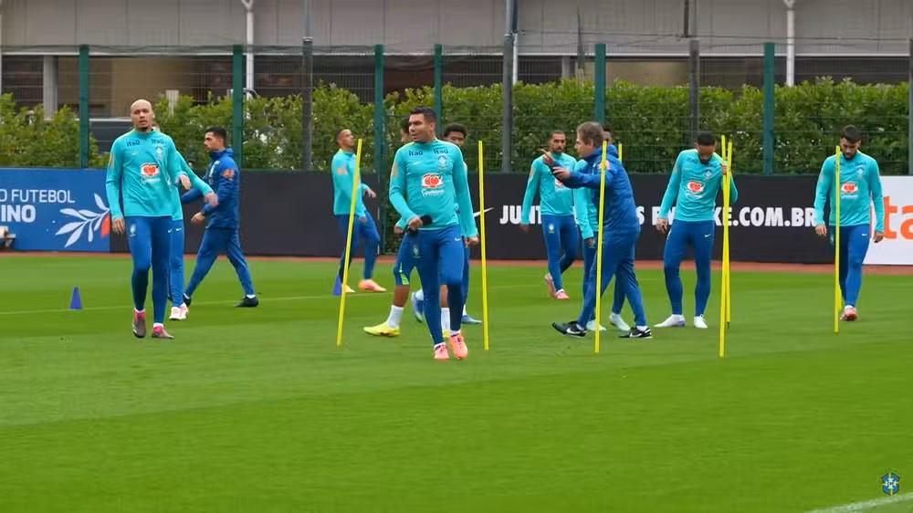 Seleção treina no CT do Arsenal antes dos amistosos contra Senegal e Tunísia (Foto/Reprodução TV Globo)