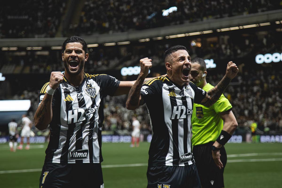 Hulk e Arana devem ser titulares na busca por mais uma vitória pelo Galo (Foto/PEDRO SOUZA/ATLETICO)