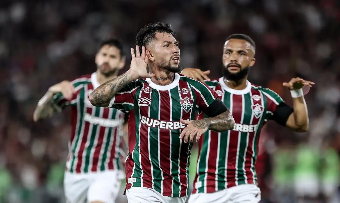 Enfrentando um Flamengo repleto de desfalques, o Fluminense se impôs no primeiro tempo do clássico disputado no Maracanã (Foto/Lucas Merçon/Fluminense FC/Direitos reservados)