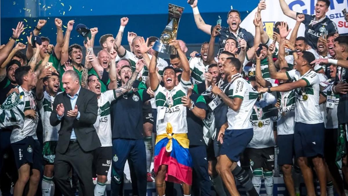 Coxa conquista o título, três clubes garantem acesso e Ferroviária de Araraquara fecha a lista de rebaixados (Foto/Pacheco/Coritiba)