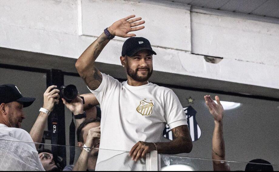 Estrela santista passa por avaliação no joelho e futuro imediato segue indefinido (Foto/Raul Berreta/SFC)