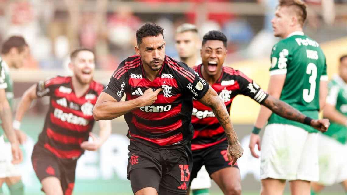 O “Velho Danilo” fez o gol mais importante da sua vida ontem contra o Palmeiras (Foto/Gilvan de Souza – CRF)