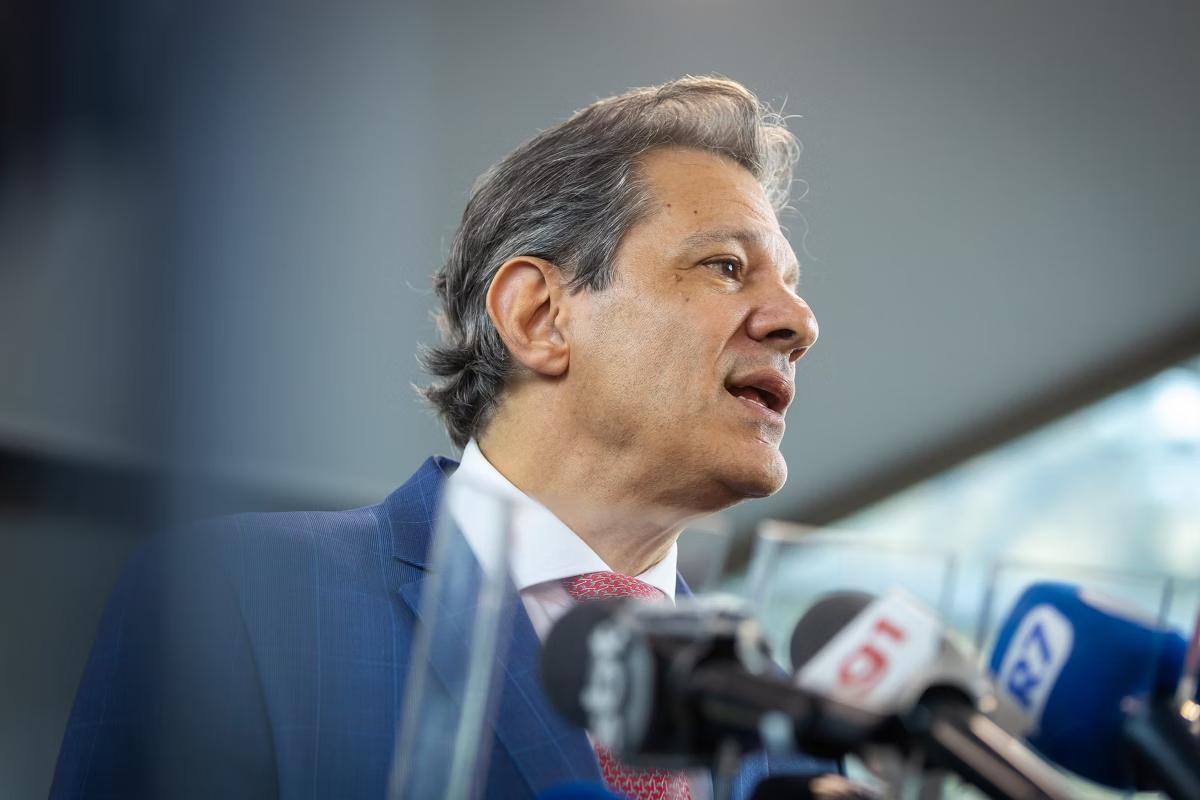 Haddad revisa projeções e leva ao Congresso novo cálculo do salário mínimo para o ano que vem (Foto/Direitos Reservados)