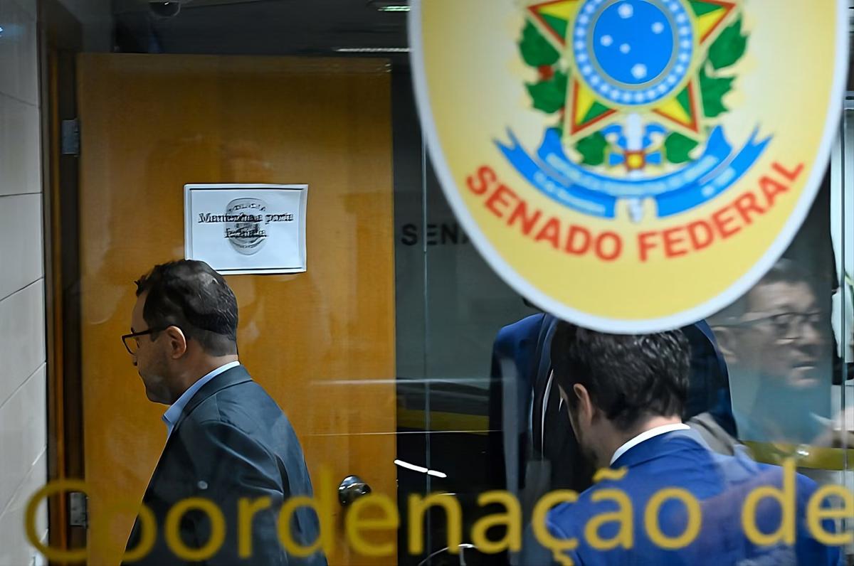 Jucimar Silva foi levado para a Delegacia do Senado por determinação do presidente da CPMI, Carlos Viana (Foto/Waldemir Barreto/Agência Senado)