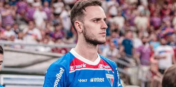 Foi Pochettino que apareceu livre após passe de Bareiro para abrir o placar (Foto/Mateus Lotif/Fortaleza)