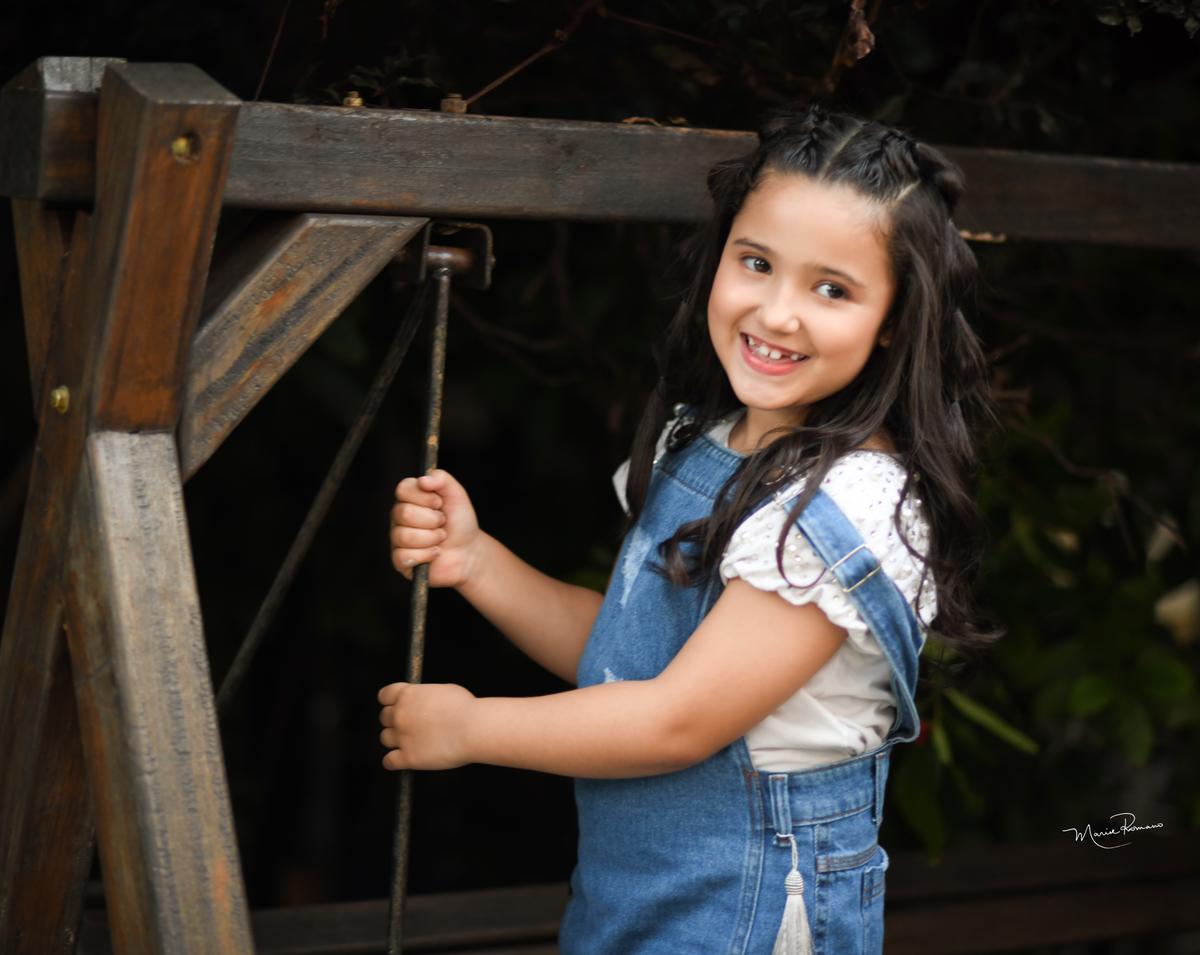 Rafaela Flor Oliveira Bertoldo soprou velinhas ontem, com muita festa e alegria. (Foto/Marise Romano)