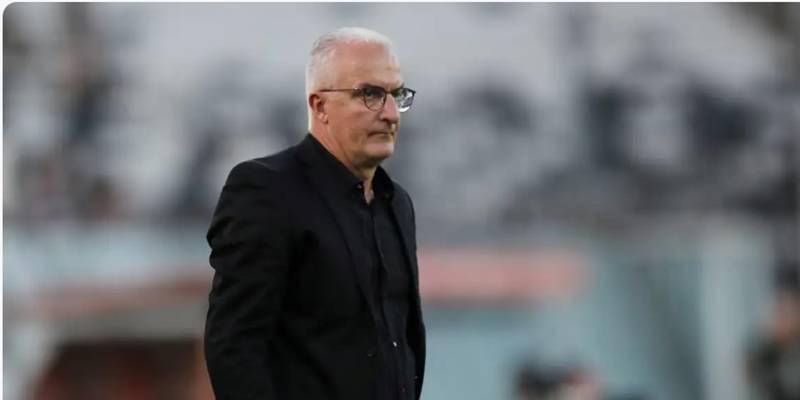 Dorival Júnior aguarda posição do Departamento Médico sobre Rodrigo Garro e Yuri Alberto para o jogo de logo mais. (Foto/Reuters/Ivan Alvarado)