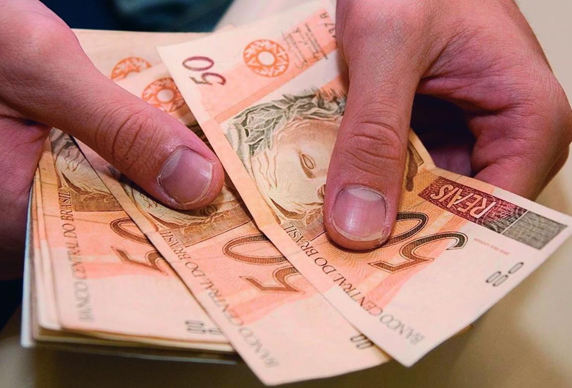 Cálculo do salário mínimo leva em conta crescimento do PIB nacional e estimativa do INPC (Foto/Agência Brasil)