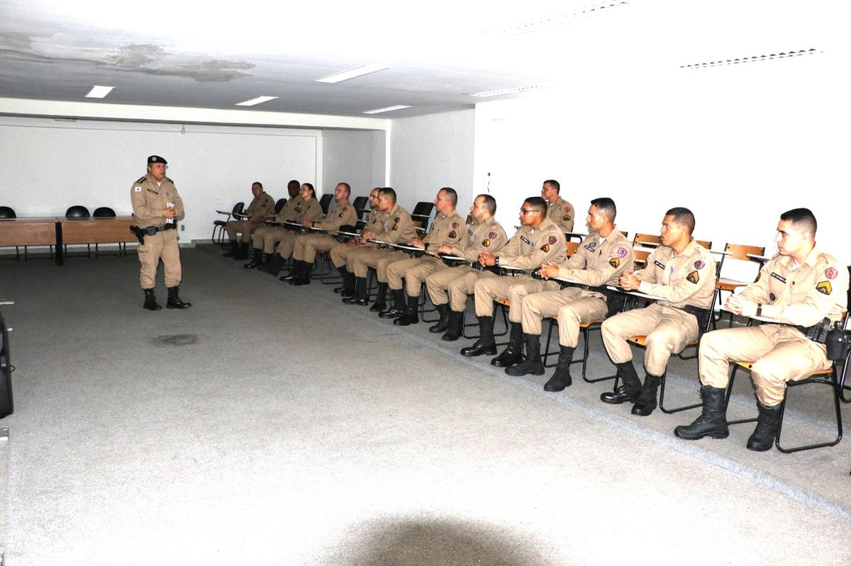 Treze novos sargentos da Polícia Militar são apresentados à 5ª Região em Uberaba, reforçando a segurança nos municípios da região. (Foto/Divulgação/PMMG)
