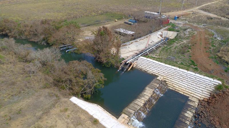 Captação de água para transposição do rio Claro oferece 500 litros por segundo e, segundo o presidente da Codau, não é impactada pelos sistemas de irrigação existentes (Foto/Divulgação)
