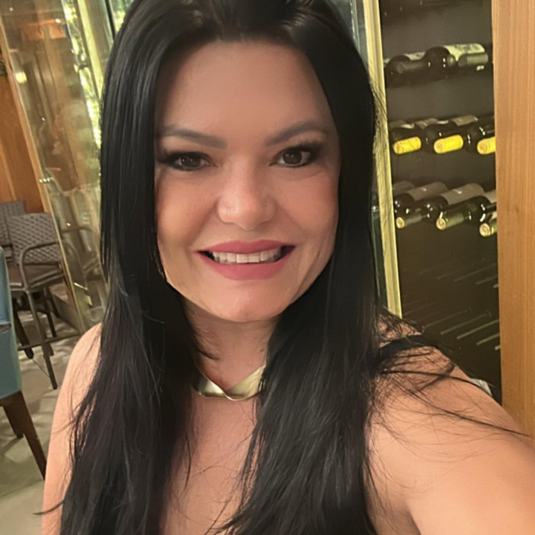 A bela Cynthia Horiuchi é a feliz aniversariante de hoje e recebe o carinho da coluna. Parabéns! (Foto/Arquivo pessoal)