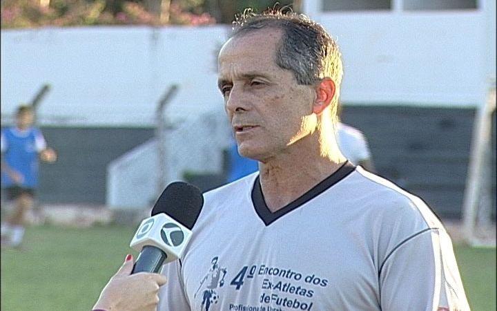 Lucio Vaz ficou aborrecido com a derrota ( )