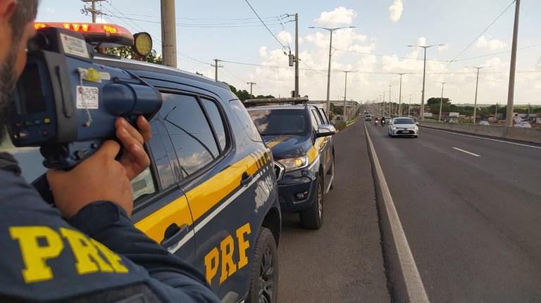 Fiscalização da Polícia Rodoviária Federal durante a Operação Rodovida Natal 2025, com reforço do efetivo e ações preventivas para redução de acidentes e garantia da segurança nas rodovias federais (Foto/Arquivo)