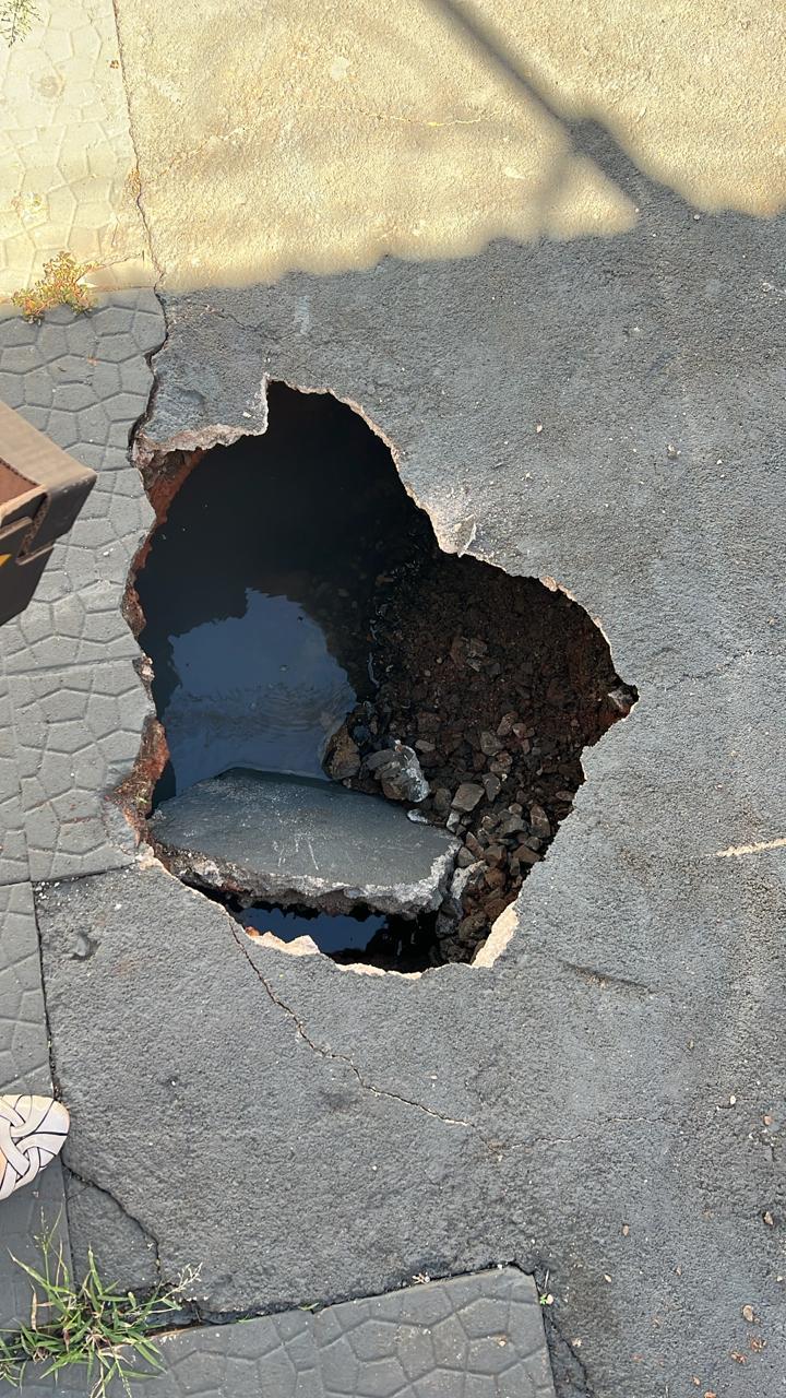 Proprietário do imóvel a qual a calçada pertence será notificado pelo Departamento de Posturas (Foto/Divulgação)