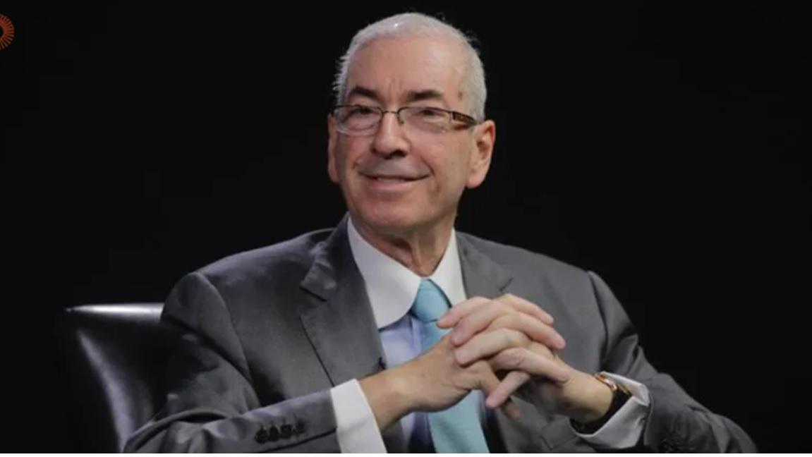 O ex-presidente da Câmara Federal agora ocupa em situação informal o gabinete da filha, deputada federal, de onde despacha, recebe aliado e até circula em carro oficial (Foto/Reprodução)